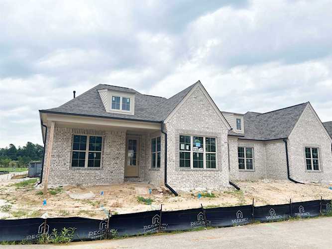 8735 Bedfordshire Dr Bartlett, TN 38133