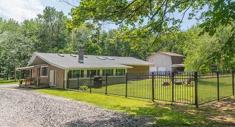563 Glasco Turnpike Saugerties, NY 12477
