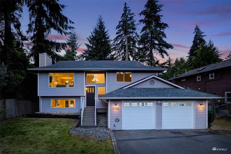 17028 8th Ave NE Shoreline, WA 98155