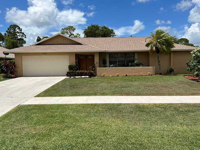 13598 Jonquil Place Wellington, FL 33414