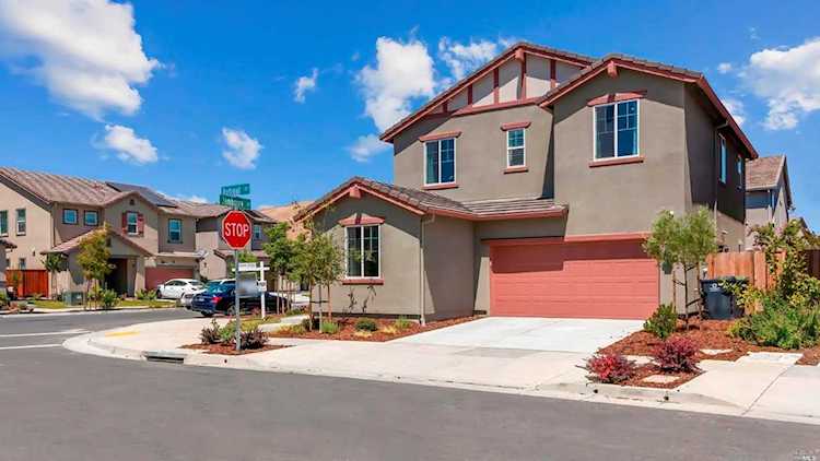 2884 Retreat Way Fairfield, CA 94533