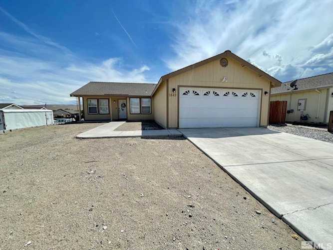1649 Meadows Ave Fernley, NV 89408-8304