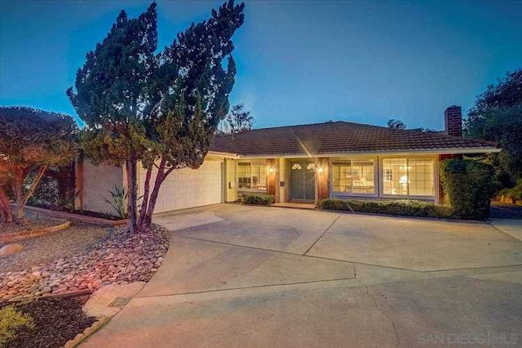 17484 Montero Rd San Diego, CA 92128