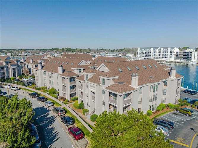 411 Harbour Point #304 Virginia Beach, VA 23451