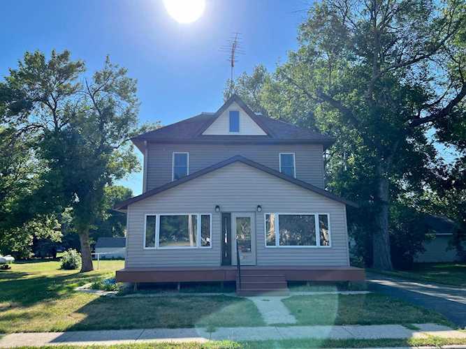 Stewart | Mcleod County | MLS 6229873 | 730 East Street Photo 1