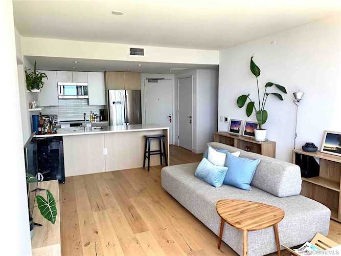 1001 Queen Street #2102 Honolulu, HI 96814