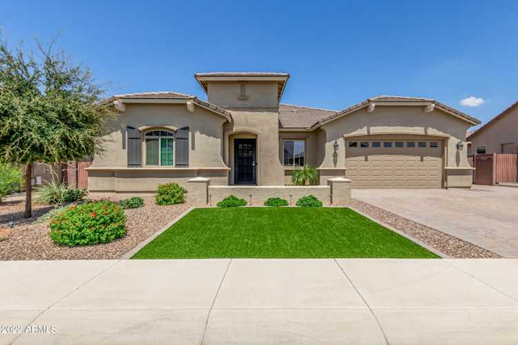 1008 W Pagoda Avenue San Tan Valley, AZ 85140 | MLS 6445237 Photo 1