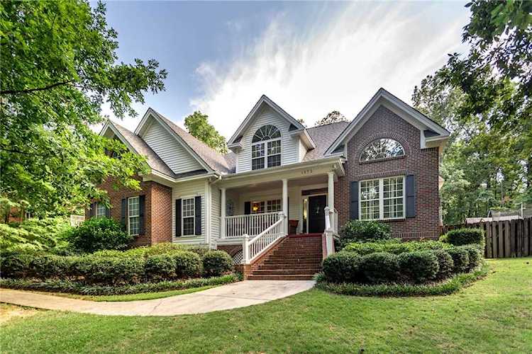 1572 Oak Hill Ct Auburn, AL 36832