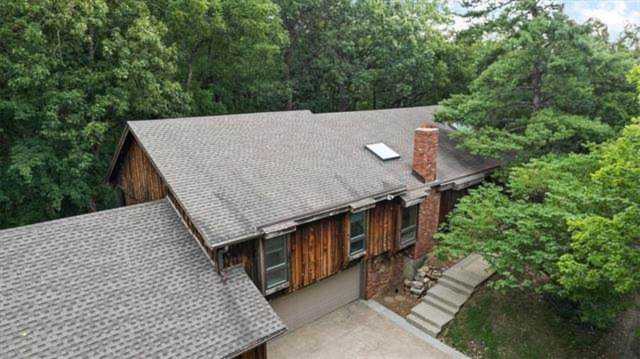 6814 Bell Rd Shawnee, KS 66217