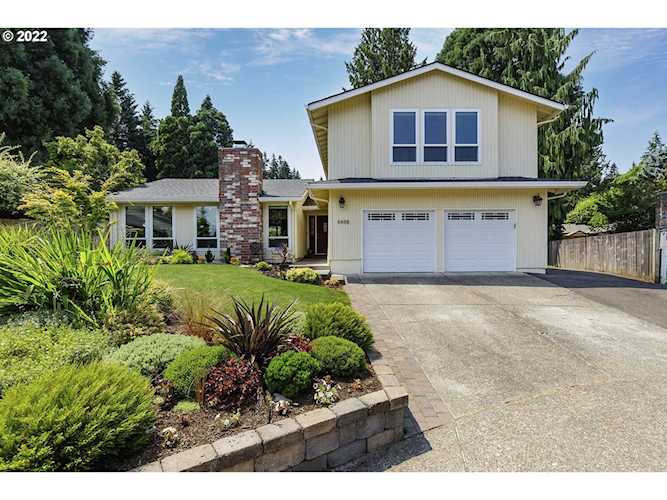 8488 SW Iroquois Dr Tualatin, OR 97062