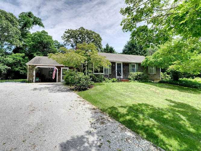 4 Susan Lane Brewster, MA 02631