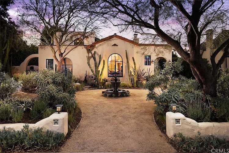 2418 N Riverside Dr Santa Ana, CA 92706