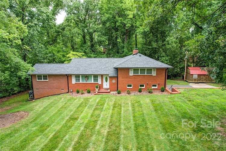 361 Summit Ct SE Concord, NC 28025