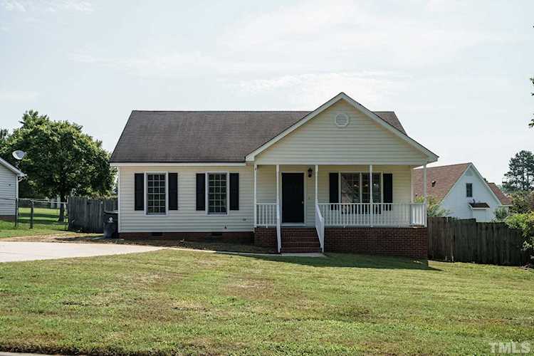 1073 Holly Pointe Drive Wendell, NC 27591