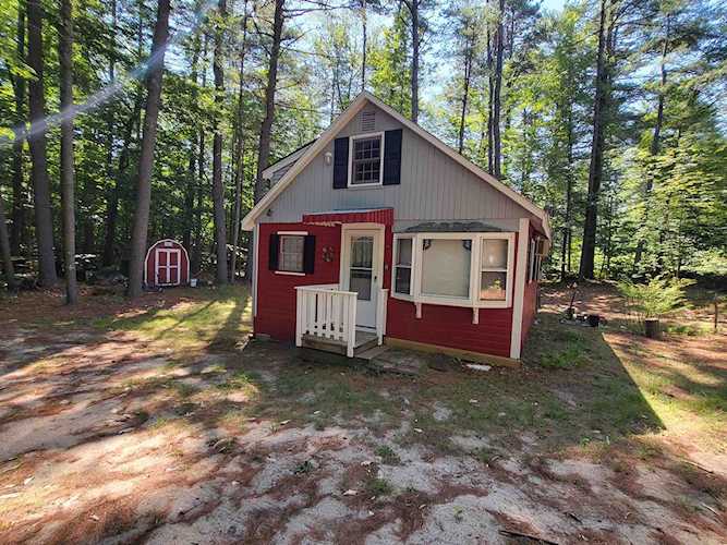 77 Dearborn Rd Wakefield, NH 03830