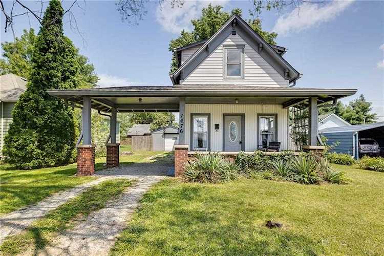1676 Cherry St Noblesville, IN 46060