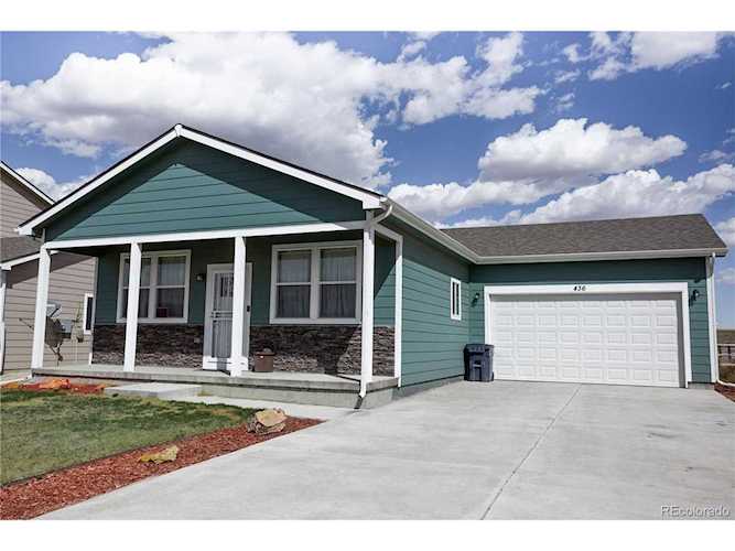 436 S 3rd Ave Deer Trail, CO 80105