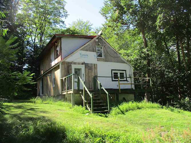 928 Gage Rd Tunbridge, VT 05077