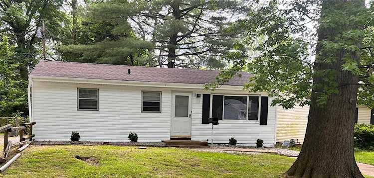 410 Teston Dr St Louis, MO 63135
