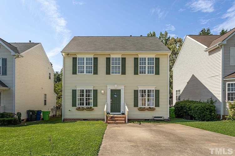 1601 Crag Burn Lane Raleigh, NC 27604