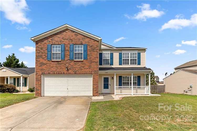 5105 Valcourt Rd Charlotte, NC 28216