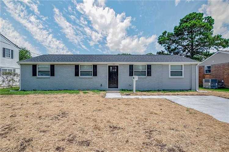 1920 Demetro Dr Hampton, VA 23663