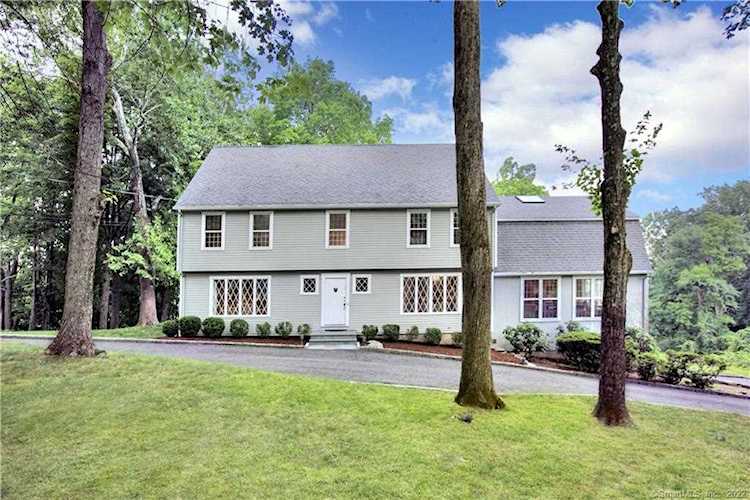 40 Red Coat Road Westport, CT 06880