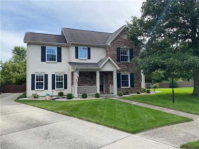 12717 Pavestone Ct Fishers, IN 46037 | MLS 21874951 Photo 1