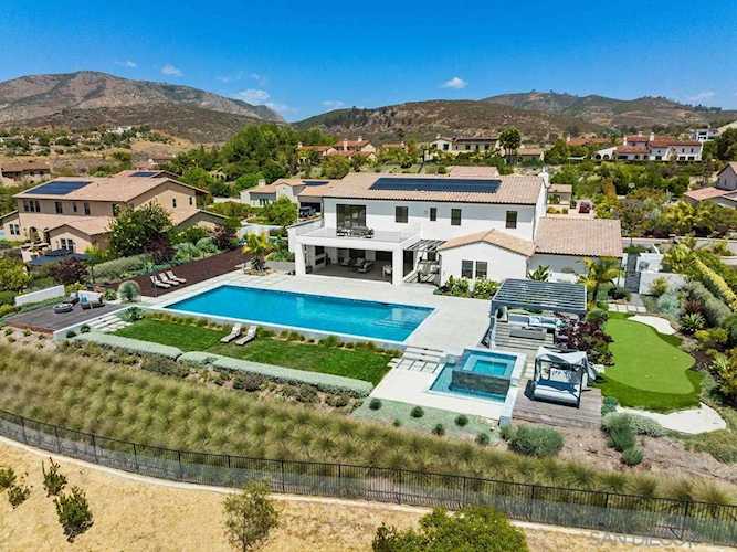 16948 Crescent Creek Drive San Diego, CA 92127