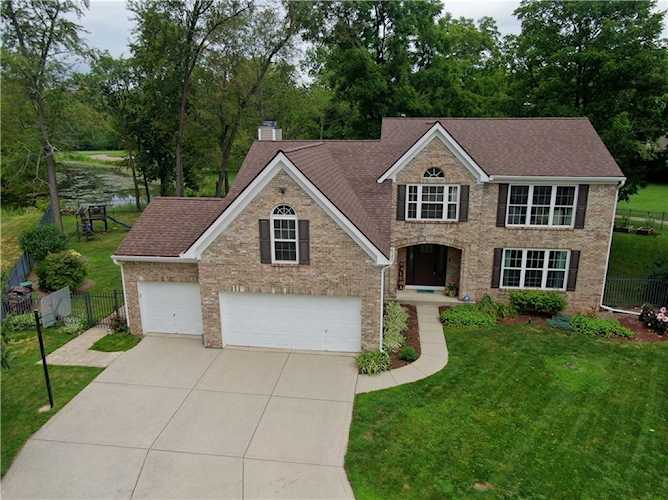 3670 Sommersworth Ln Indianapolis, IN 46228