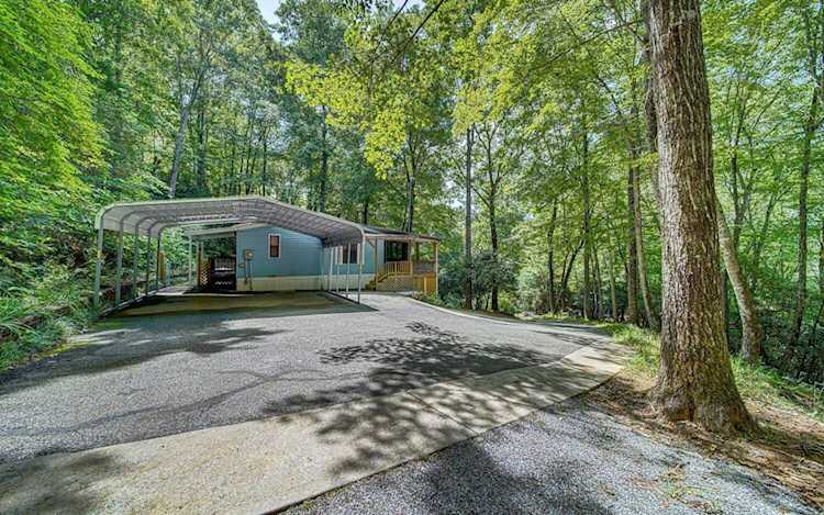 4494 Maehank Drive Hiawassee, GA 30546