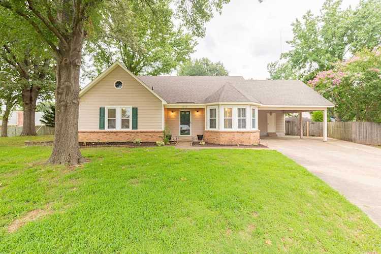 7214 Grapevine Cv Bartlett, TN 38133