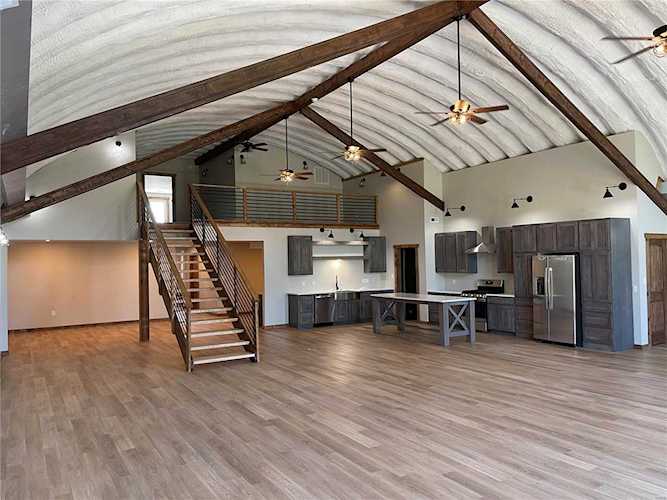 1105 Vine St. Macon, MO 63552