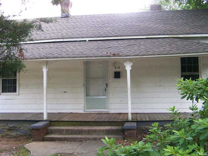 916 Eaton Street Henderson, NC 27536