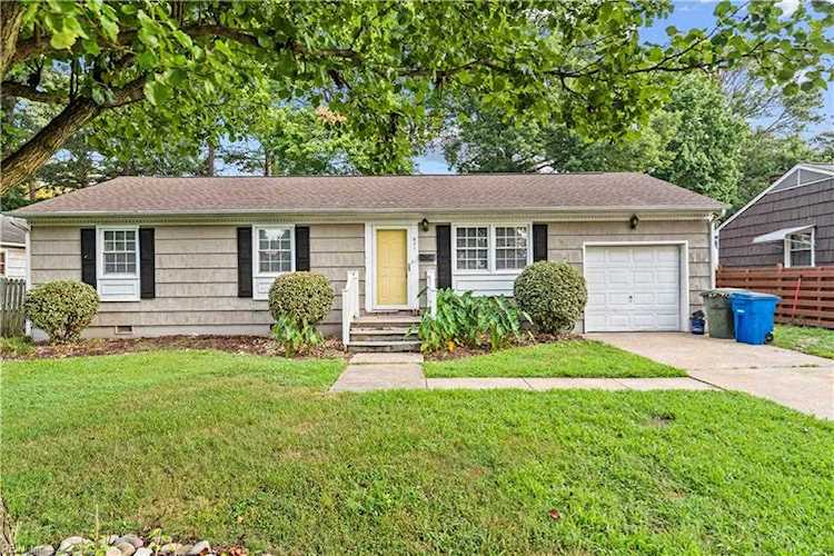 671 Kelso Dr Newport News, VA 23601