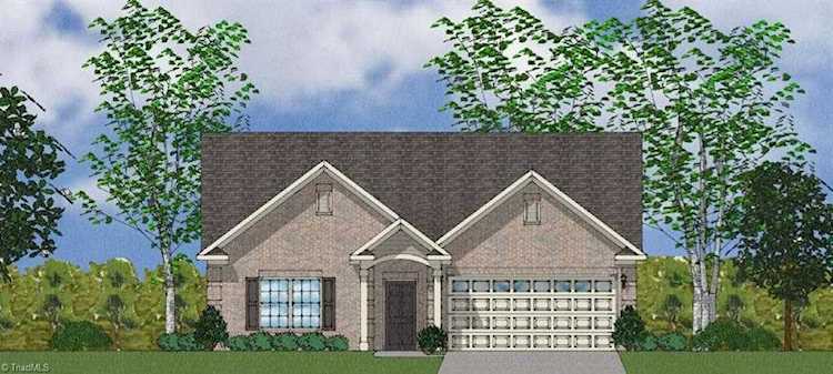 5234 Quail Forest Drive Clemmons, NC 27012