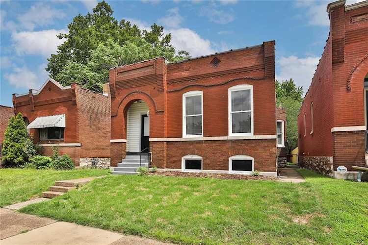 527 Wilmington Ave St Louis, MO 63111