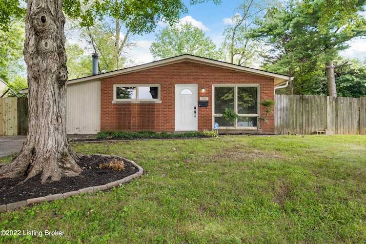 2003 Japonica Way Louisville, KY 40242