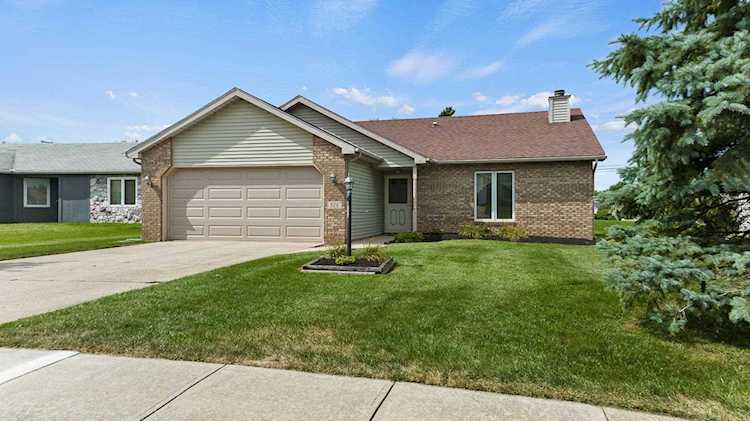 826 Laurel Hill Place Fort Wayne, IN 46825