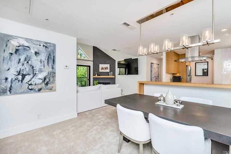 202 Foss Creek Circle #B Healdsburg, CA 95448