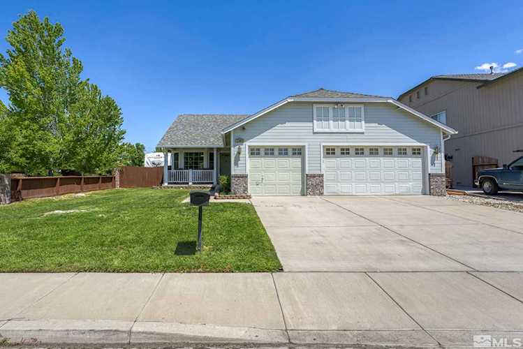 1304 Rincon Dr Sparks, NV 89436-0808