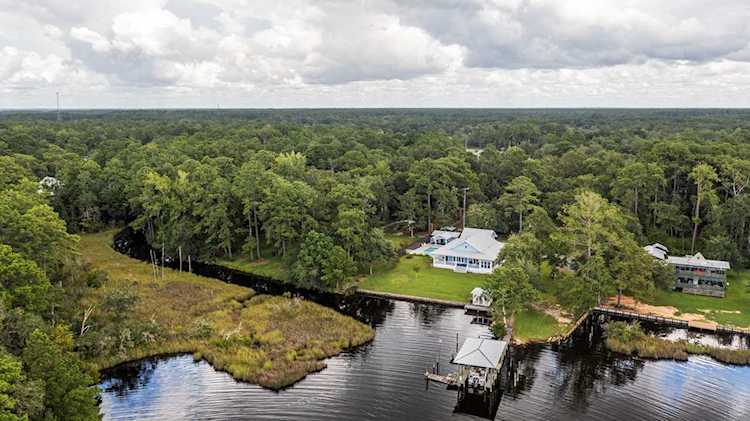 172 Lowery Rd Freeport, FL 32439 | MLS 905323 Photo 1