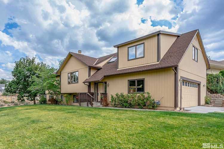 2570 Sagittarius Dr Reno, NV 89509
