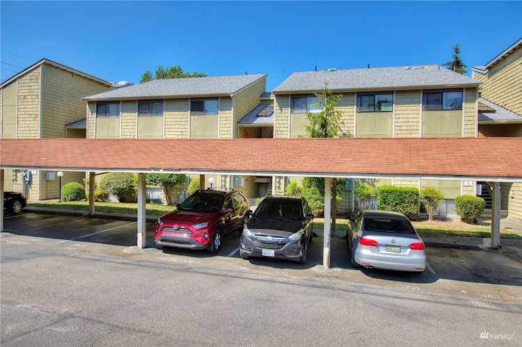 2020 Grant Ave S #D202 Renton, WA 98055