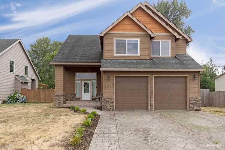 1746 Lewis River Rd Woodland, WA 98674