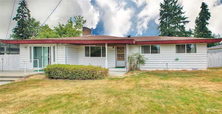 17228 128th Ave SE Renton, WA 98058