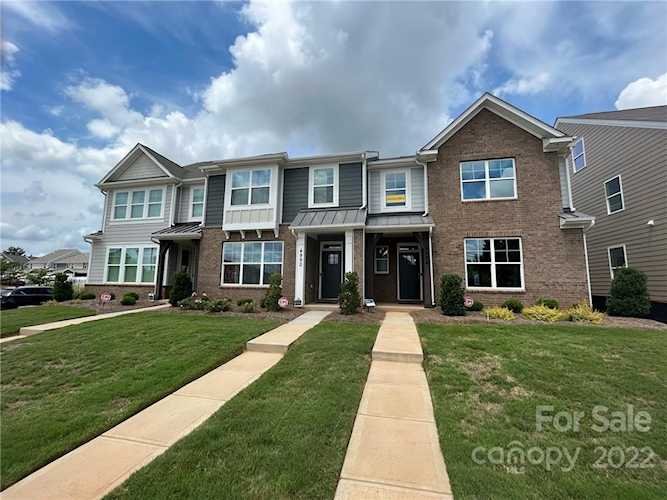 4986 David Cox Rd Charlotte, NC 28269