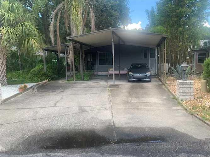 Address Withheld Lutz, FL 33558 | MLS W7847951 Photo 1