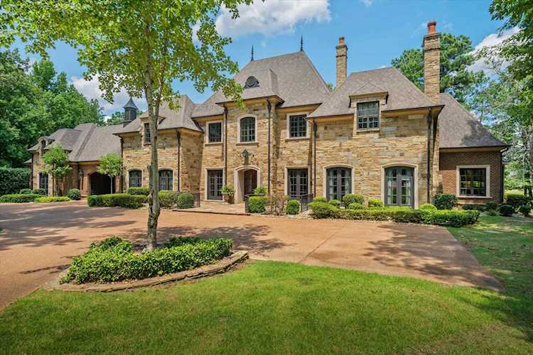 214 Mountain Brook Cv Eads, TN 38028