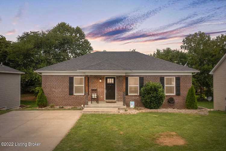 1836 Blackwell Rd Shelbyville, KY 40065